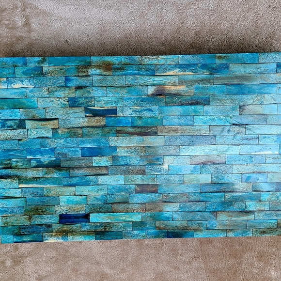 Set Of Two Elegant Storage Boxes in Polished Bone With a Dark Wood Interior. - Picture 14 of 14